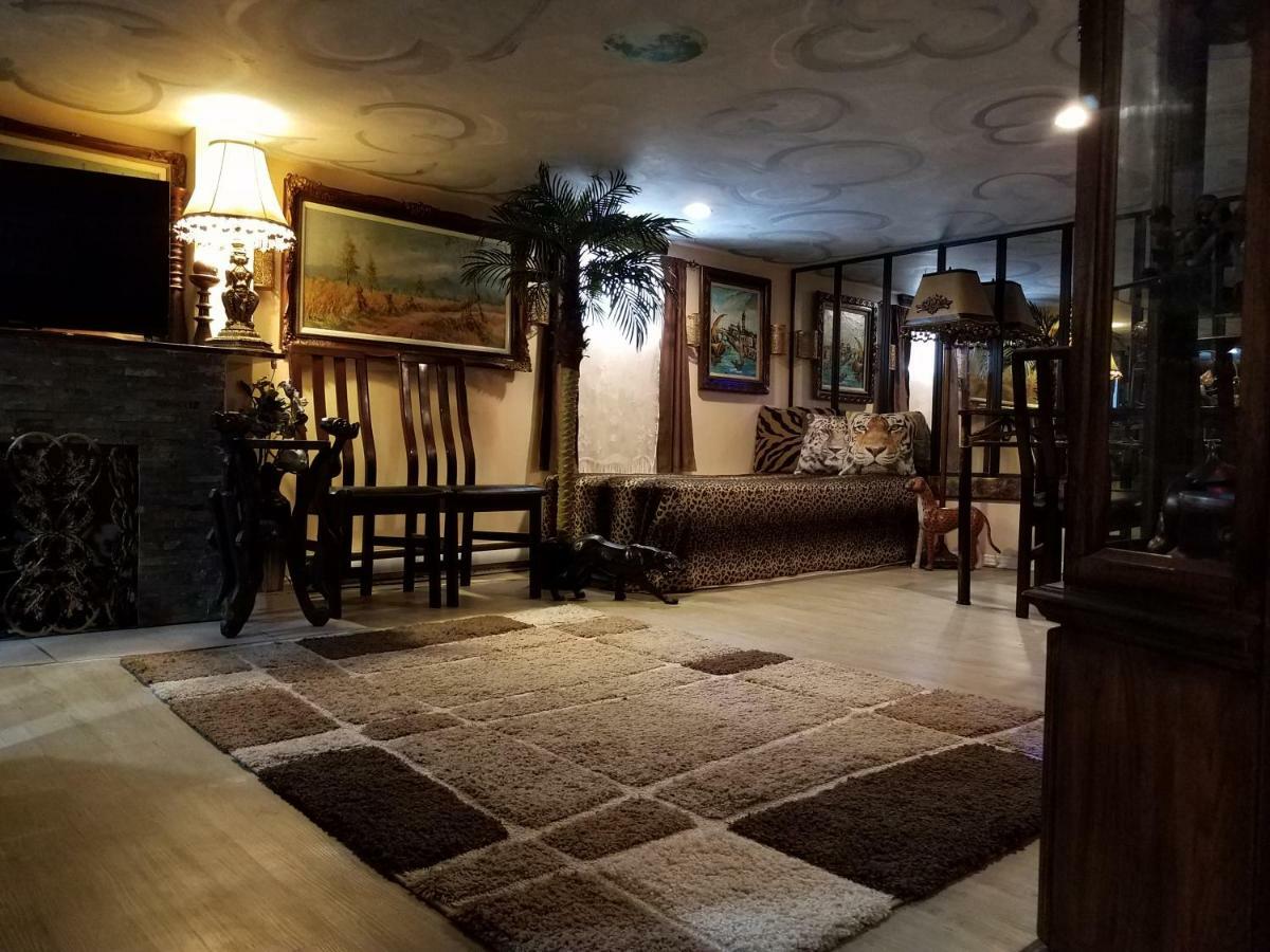 מלון מונטריאול Exotic Large Basement Studio מראה חיצוני תמונה